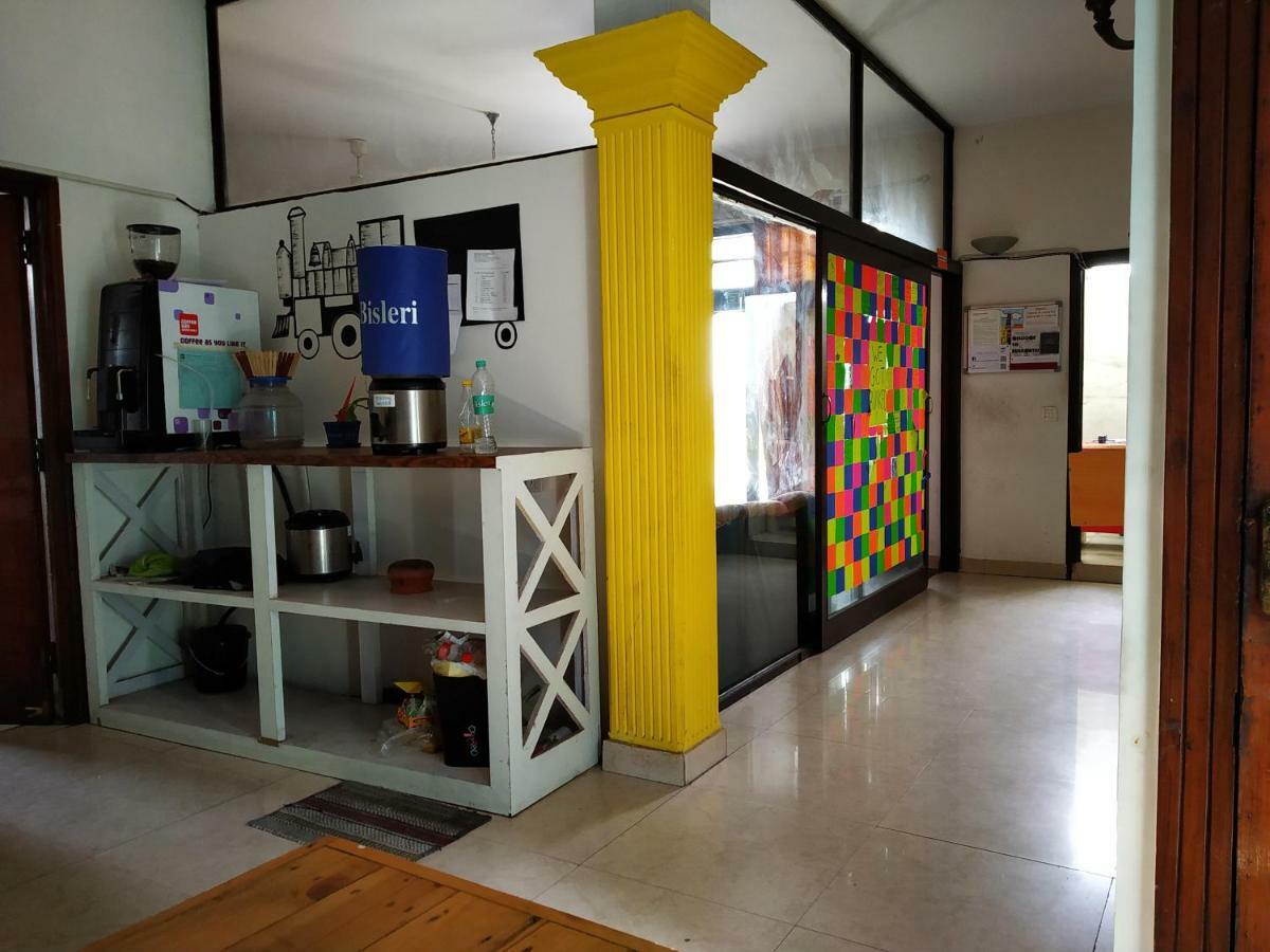 Hostel Bunkmates Neu-Delhi Exterior foto